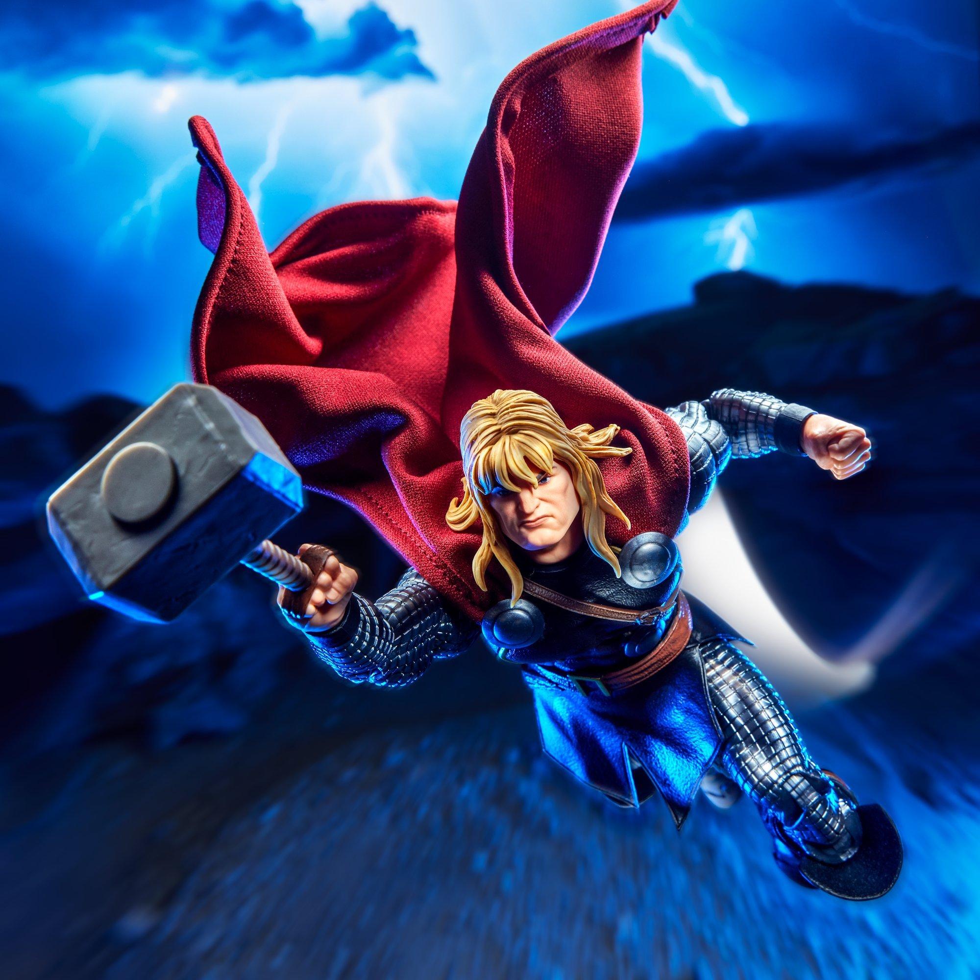 Marvel Legends Maximum Series Thor
