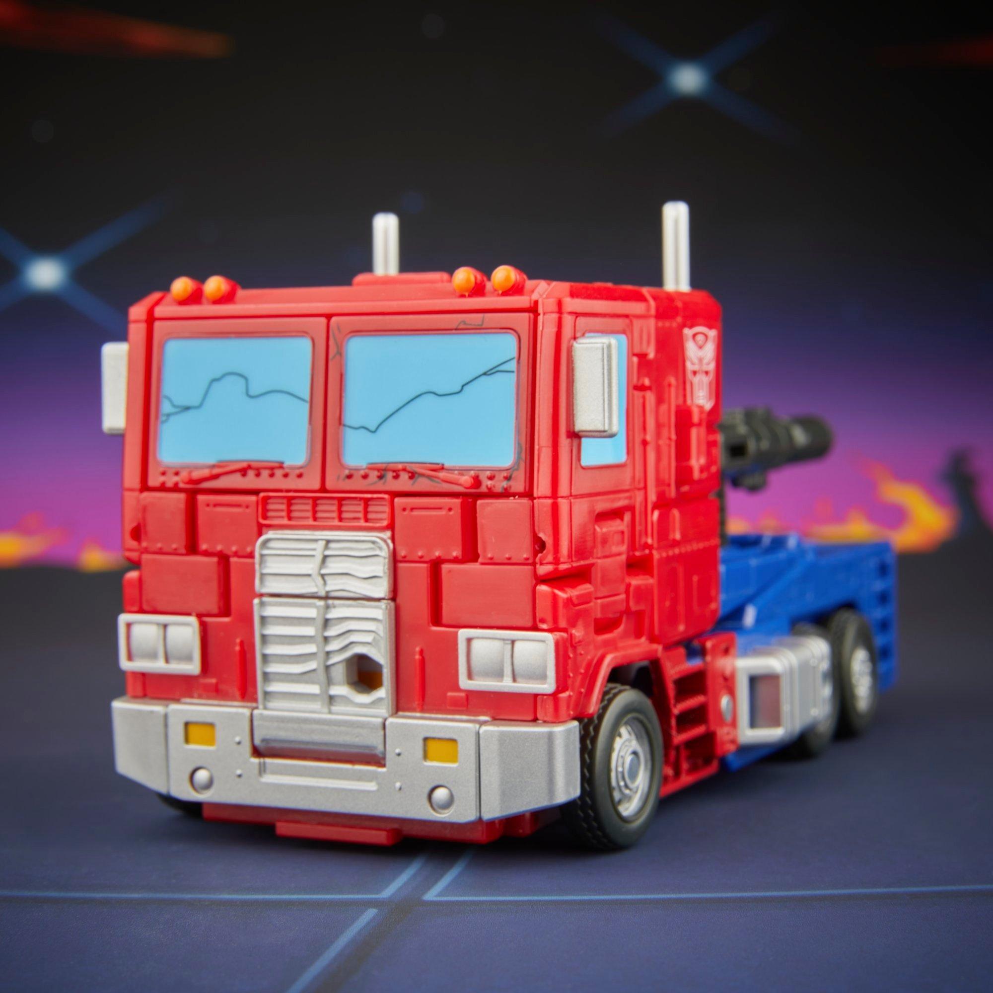Transformers Studio Series MTMTE Collection The Transformers: The Movie Leader Class Optimus Prime